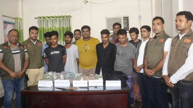 যশোরে নগদের গাড়িচালকের পরিকল্পনাতেই ছিনতাই: পুলিশ